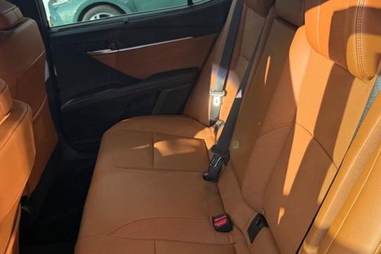 Toyota Camry Prestige 2.5 Hybrid Dynamic Force