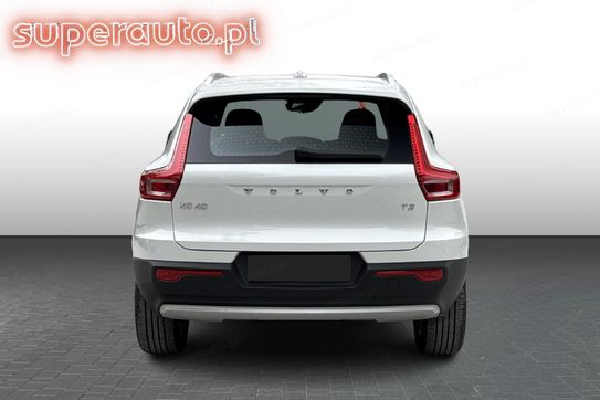 Volvo XC40 T3 Momentum Pro