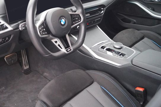 BMW Seria 3 Touring 330d xDrive M Sport