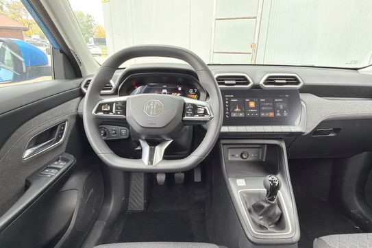 MG ZS 1.5  Standard MT