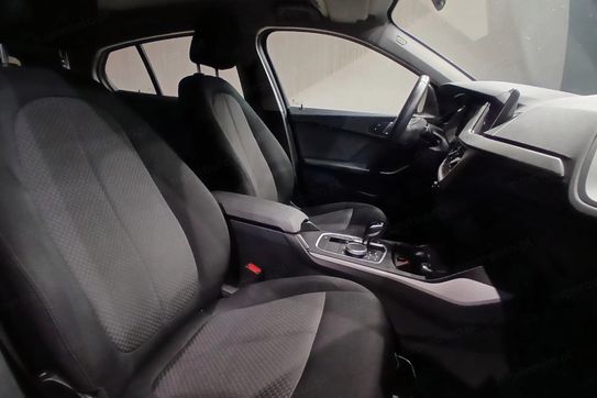 BMW Seria 1 118i Advantage