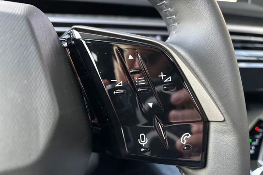 Peugeot 3008 Allure e-DCS 1.2 mHEV