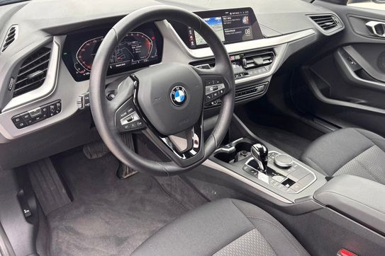 BMW Seria 1 118i Advantage