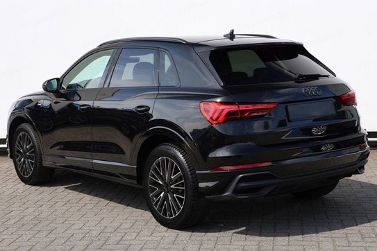 Audi Q3 35 TFSI S line