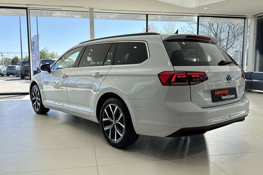 Volkswagen Passat 1.5 TSI Business
