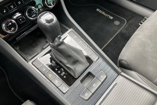 Skoda Superb 1.4 TSI Plug-In Hybrid Style DSG