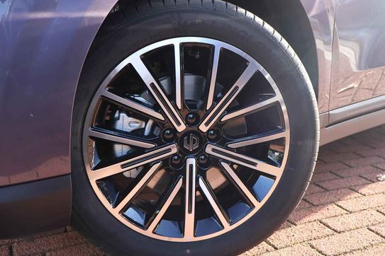 Leapmotor B10 Design Hybrid EV 18,8 kWh