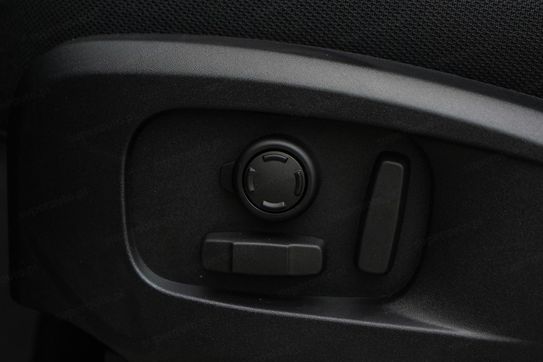 Land Rover Defender 130 3.0 D350 X-Dynamic HSE