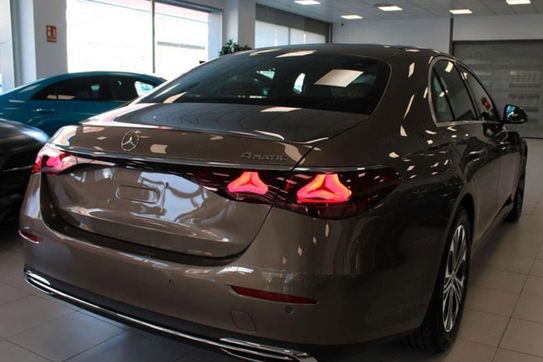 Mercedes Klasa E 200  4-Matic Avantgarde