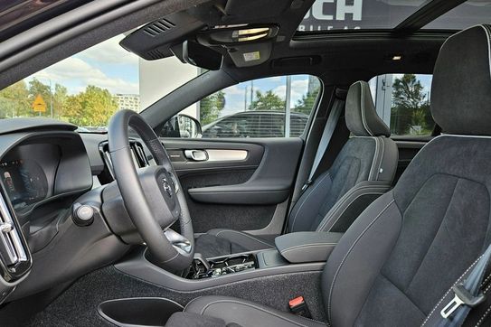 Volvo XC40 B3 b Dkg Ultra Black Edition