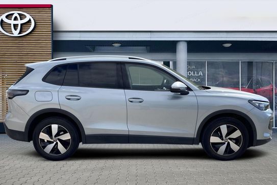Volkswagen Tiguan eTSI Elegance DSG