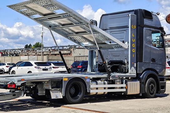 Mercedes Actros L 4x2 ProCabin-Giga Autotransporter LUGGI
