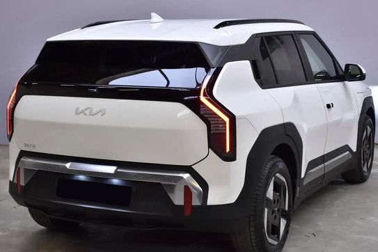 Kia EV3 81.4kWh Earth