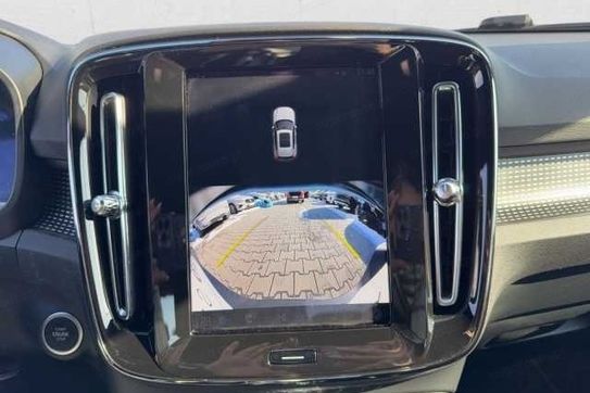 Volvo XC40 B3 Plus Dark