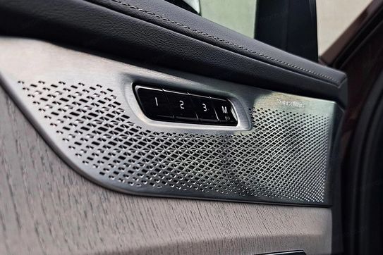 Volvo XC90 T8 AWD Plug-In Hybrid Ultra Dark 7os