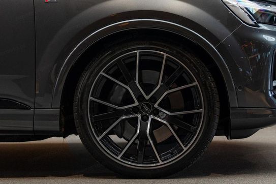 Audi Q7 55 TFSI e quattro S Line