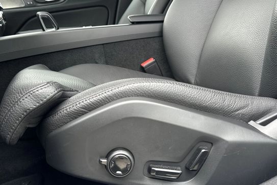 Volvo V60 B4 B Plus Dark aut
