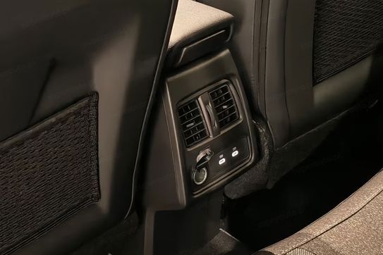 Renault Captur Techno 1.3 TCe mHEV EDC