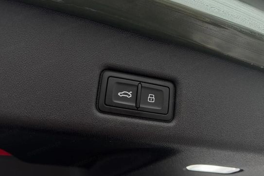 Audi Q5 40 TDI mHEV quattro S Line S tronic