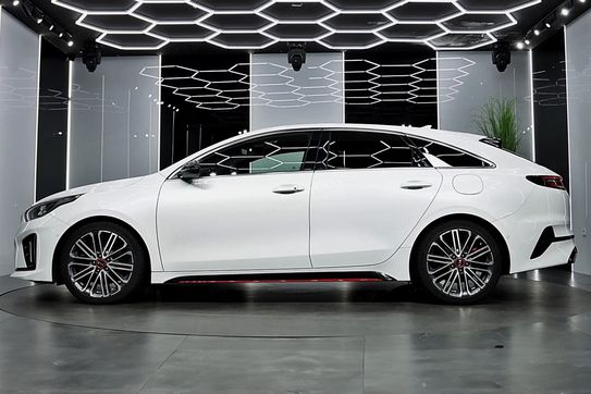 Kia ProCeed 1.6 T-GDI GT DCT