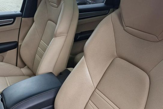 Porsche Cayenne E-Hybrid Platinum Edition