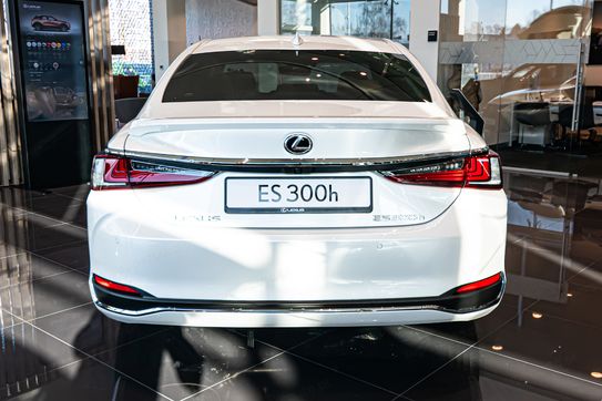 Lexus ES 300h Prestige