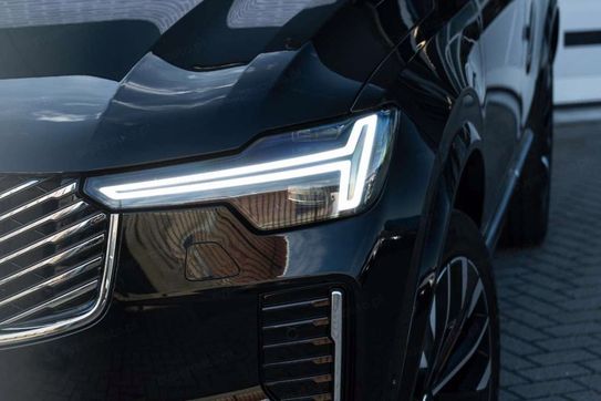 Volvo XC90 T8 AWD Plug-In Hybrid Ultra Bright 7os