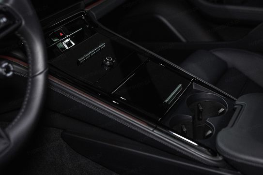 Porsche Panamera 4
