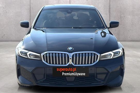 BMW Seria 3 330i xDrive M Sport