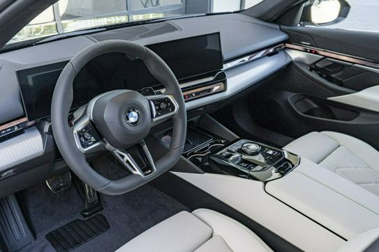 BMW Seria 5 520d xDrive M Sport
