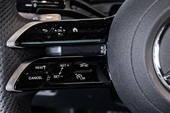 Mercedes CLE 300 4-Matic AMG Line