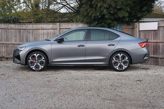 Skoda Octavia RS 2.0 TSI DSG