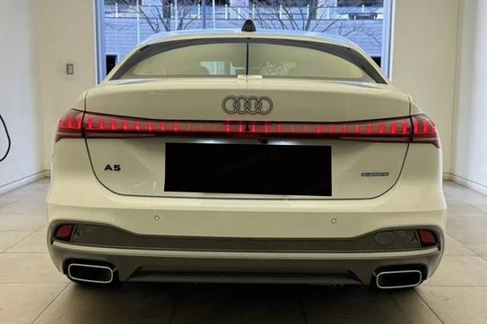 Audi A5 e-Hybrid quattro advanced