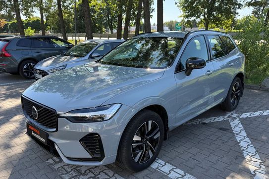 Volvo XC60 B5 B AWD Plus Dark