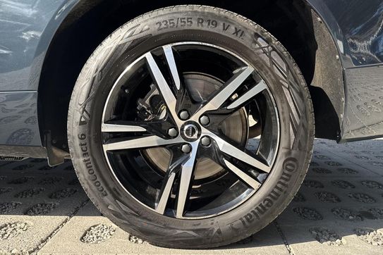 Volvo XC60 B4 B R-Design