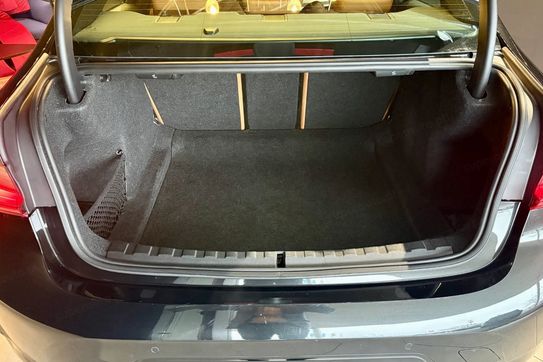 BMW Seria 3 318i aut