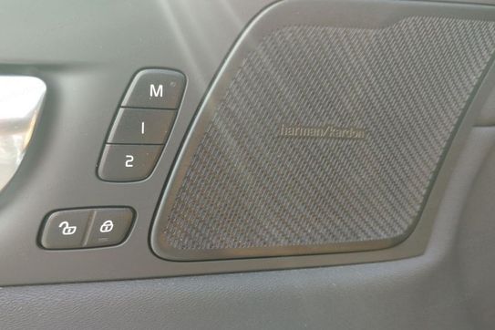 Volvo XC60 B4 B Plus Dark aut