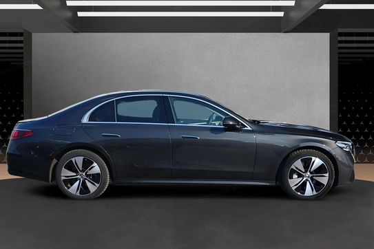 Mercedes Klasa E 300 e Avantgarde