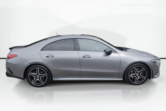 Mercedes CLA 220 4MATIC AMG Line
