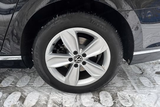 Volkswagen Passat Elegance 2.0 TSI  DSG