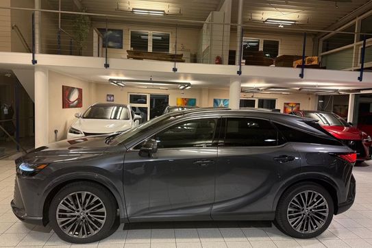 Lexus RX 450h+ Omotenashi 2.5 Hybrid Plug-in