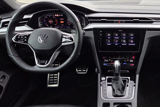 Volkswagen Arteon 2.0 TDI R-Line DSG