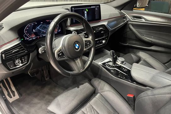 BMW Seria 5 520i M Sport