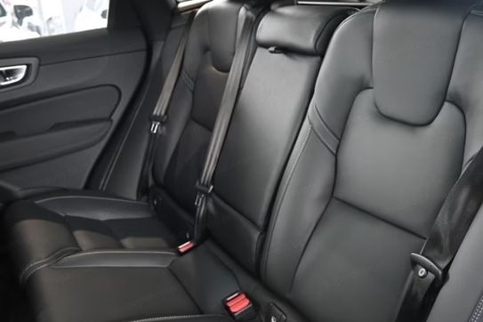 Volvo XC60 B5 AWD Ultra Dark