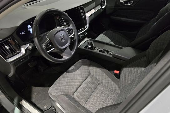 Volvo V60 B4 D Core aut