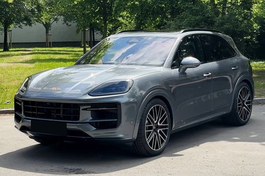 Porsche Cayenne S E-Hybrid Black Edition
