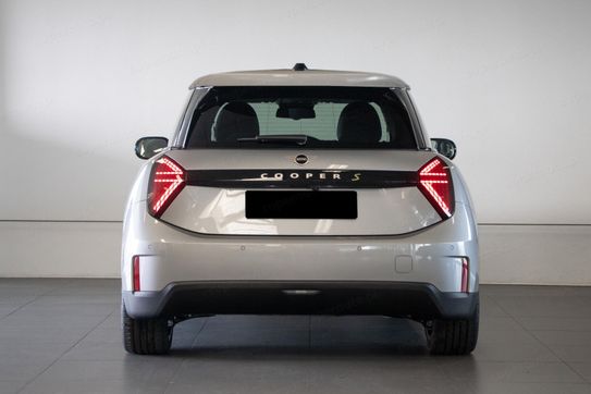 Mini Mini Cooper SE Linia Essential