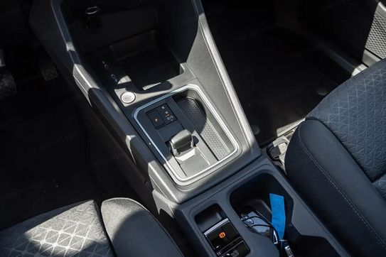 Ford Tourneo Connect Grand Titanium PHEV A6