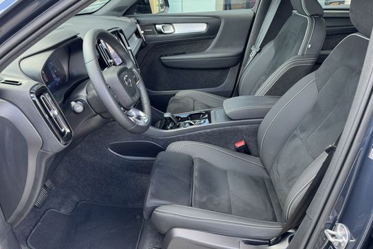 Volvo XC40 B3 Plus Dark