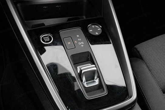 Audi A3 35 TFSI mHEV S tronic